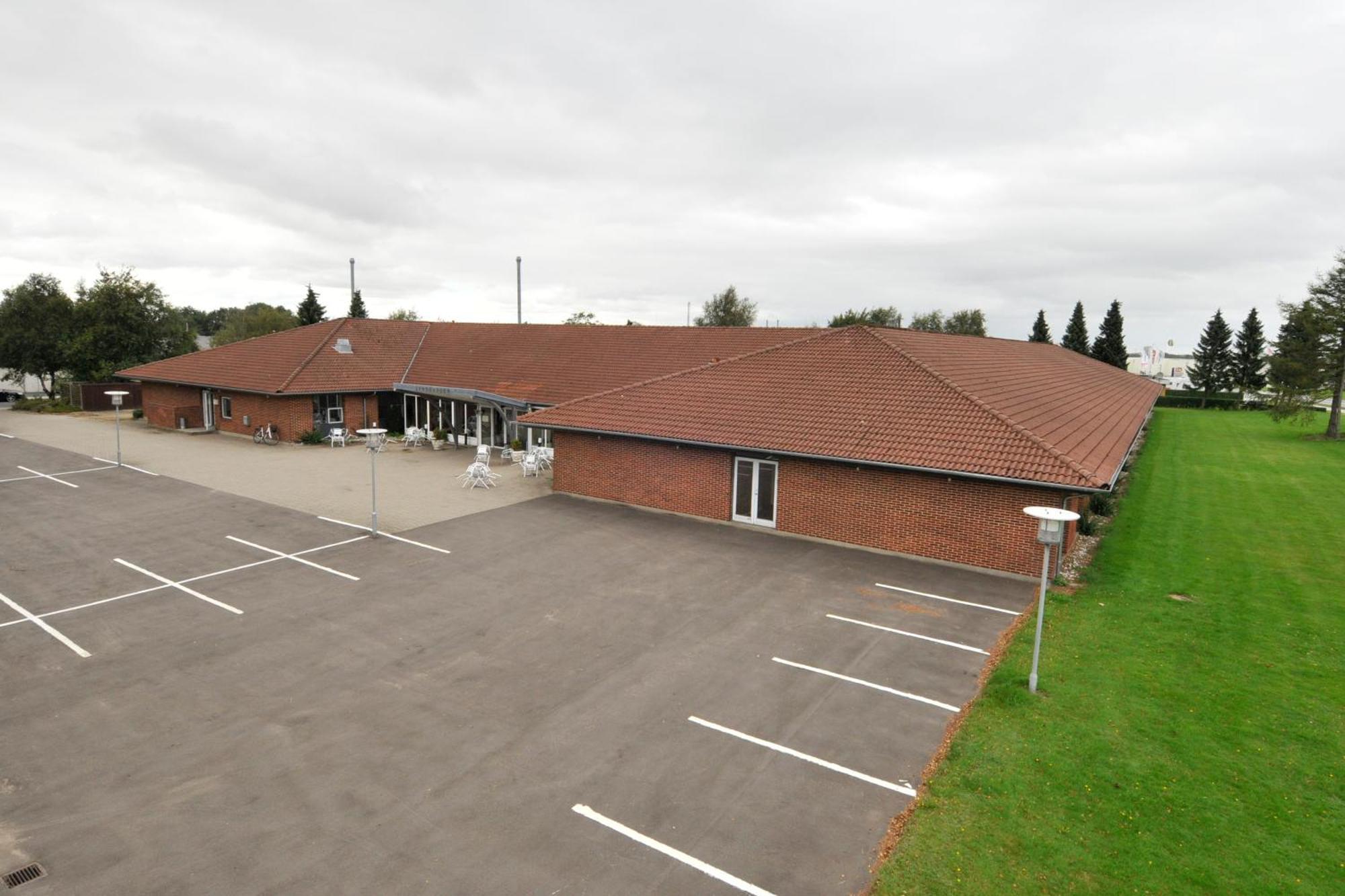 Hotel Lynggaarden Herning Exterior foto