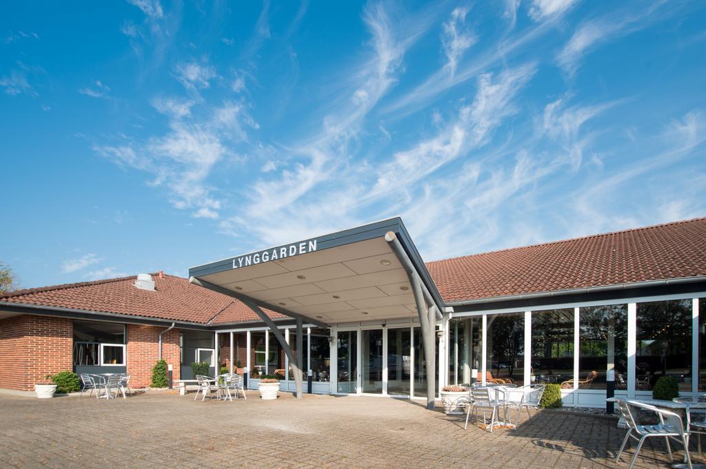 Hotel Lynggaarden Herning Exterior foto